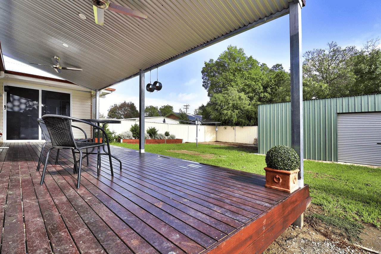 135 Dick Street, DENILIQUIN, NSW 2710