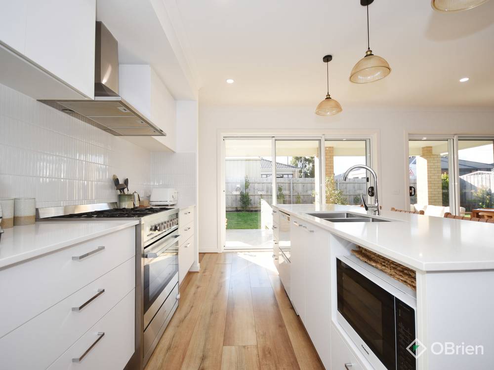5 McLaren Avenue, Lucknow, VIC 3875