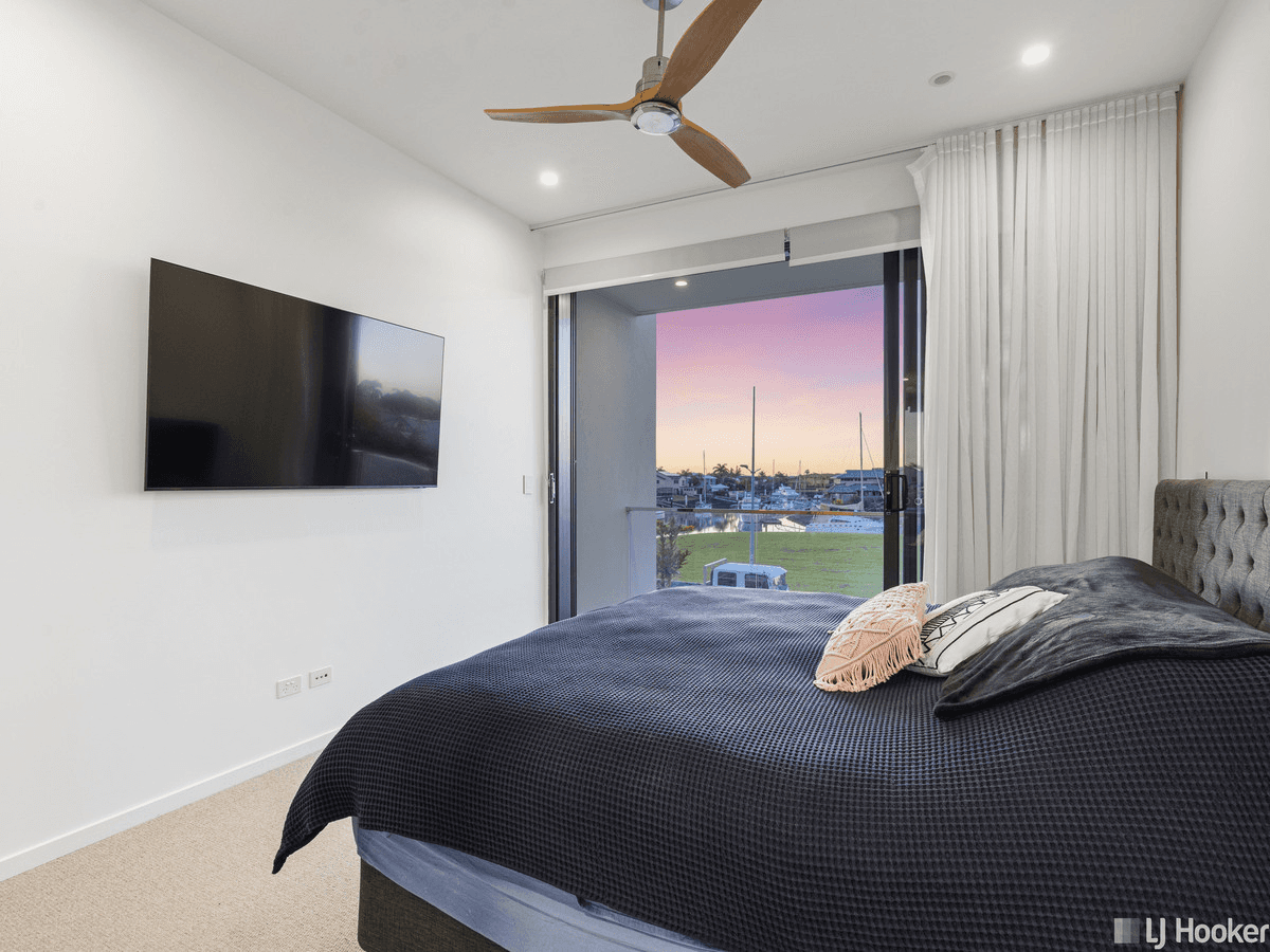 8/100 Dorsal Drive, BIRKDALE, QLD 4159