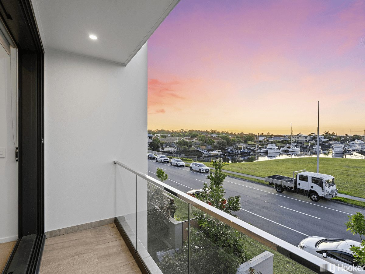 8/100 Dorsal Drive, BIRKDALE, QLD 4159