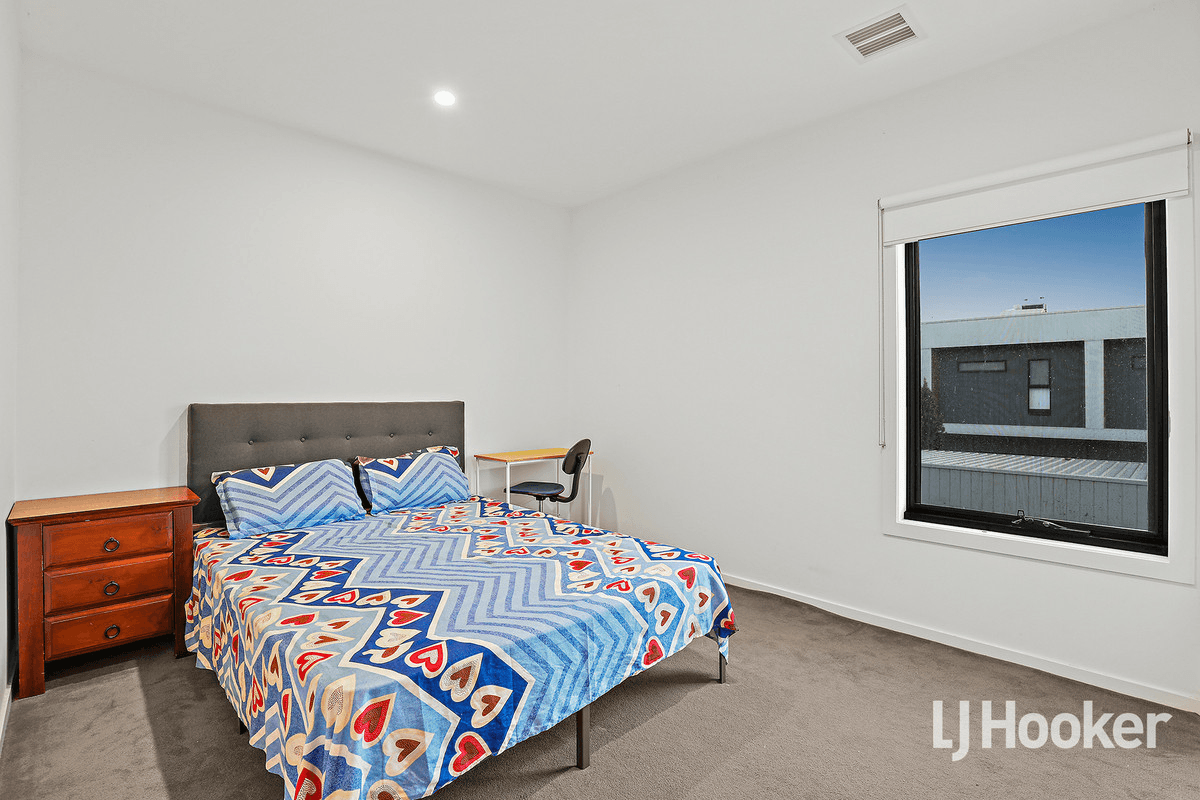 6 Flagship Way, POINT COOK, VIC 3030