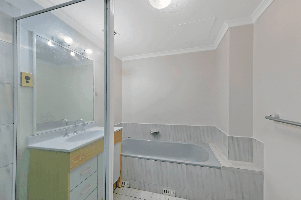 13/8-12 Freeman Place, CARLINGFORD, NSW 2118