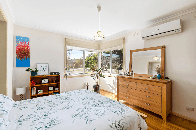 13 Rimcross Drive, Avondale Heights, VIC 3034