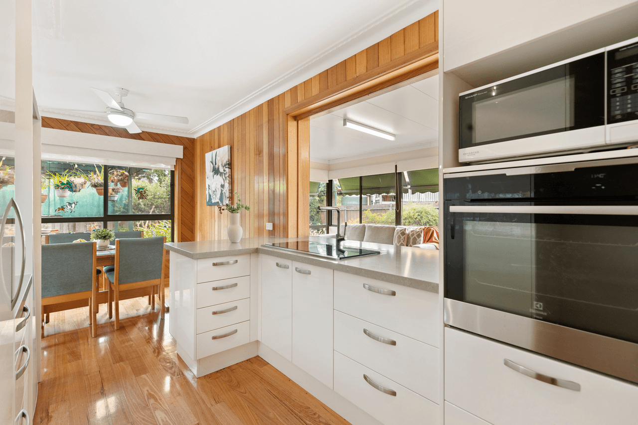 13 Dinsdale Road, BORONIA, VIC 3155