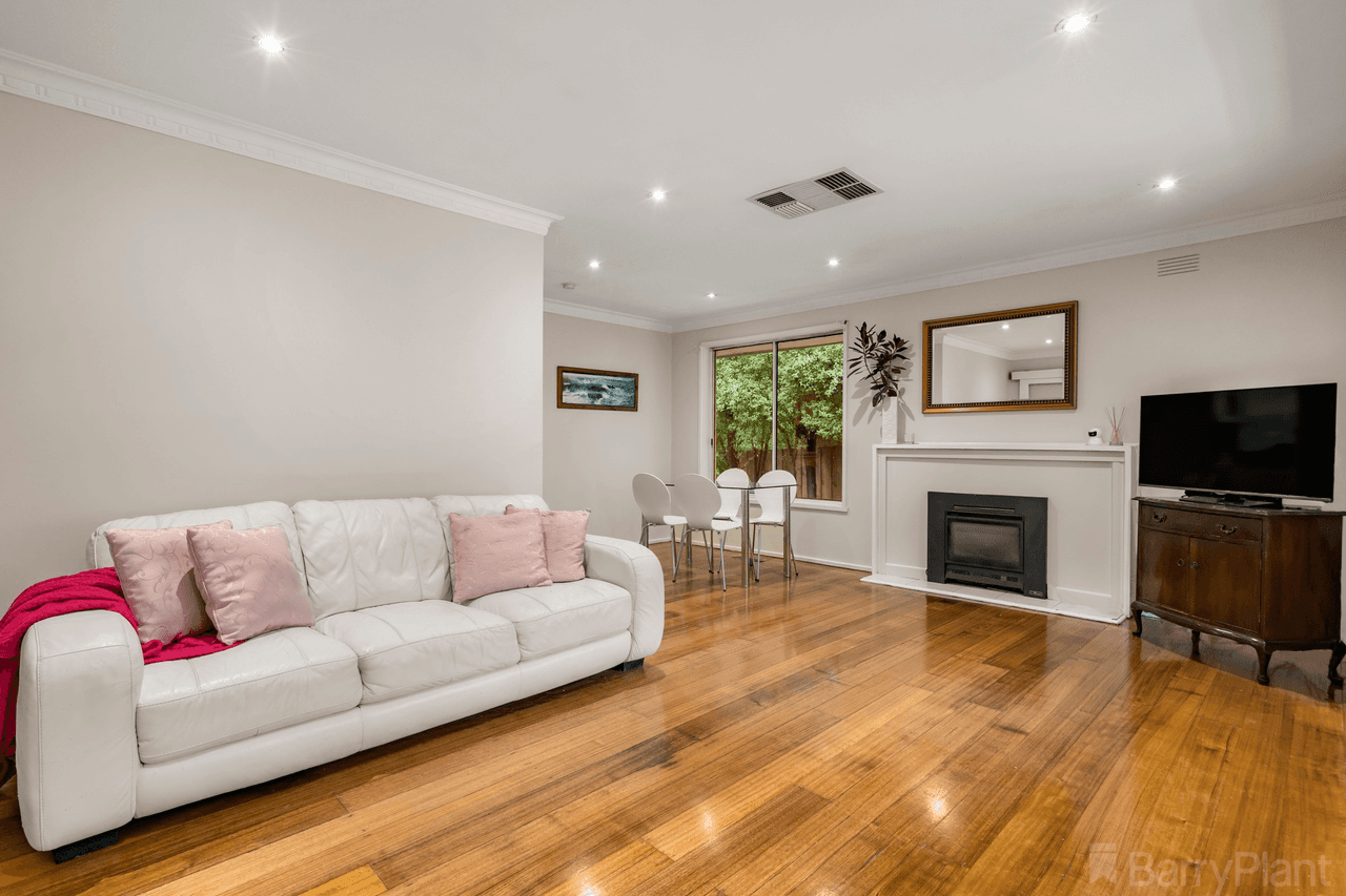 10 Wilhelmina Court, Croydon, VIC 3136