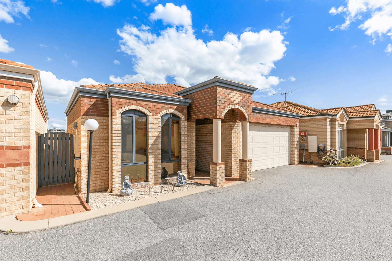 7/9 St Marks Drive, HILLARYS, WA 6025