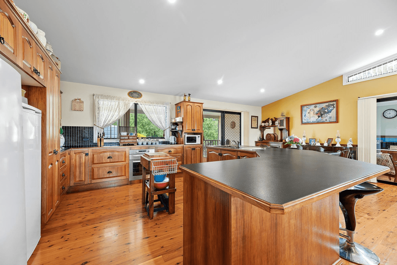 3 Bootman Place, MORUYA, NSW 2537