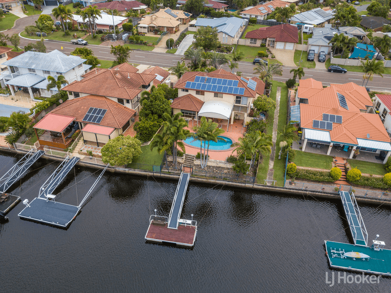 24 Pacific Drive, BANKSIA BEACH, QLD 4507