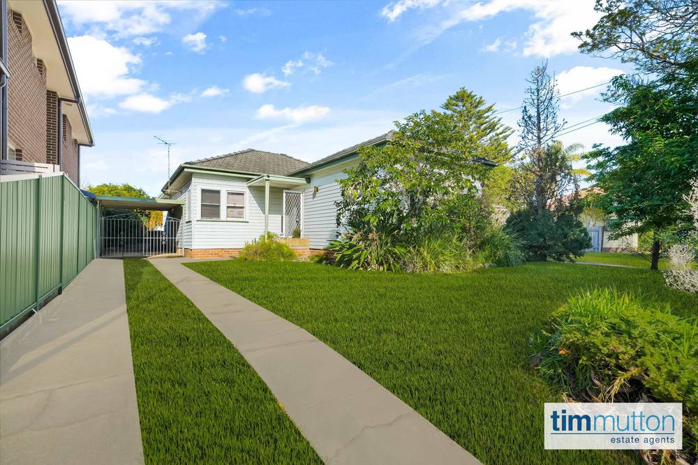 253 Tower St, Panania, NSW 2213