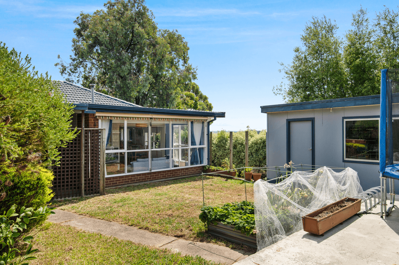 12 BALMORAL Street, KILSYTH, VIC 3137