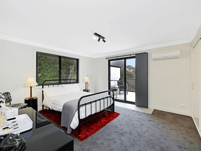 236 Connaught Road, Blackheath, NSW 2785