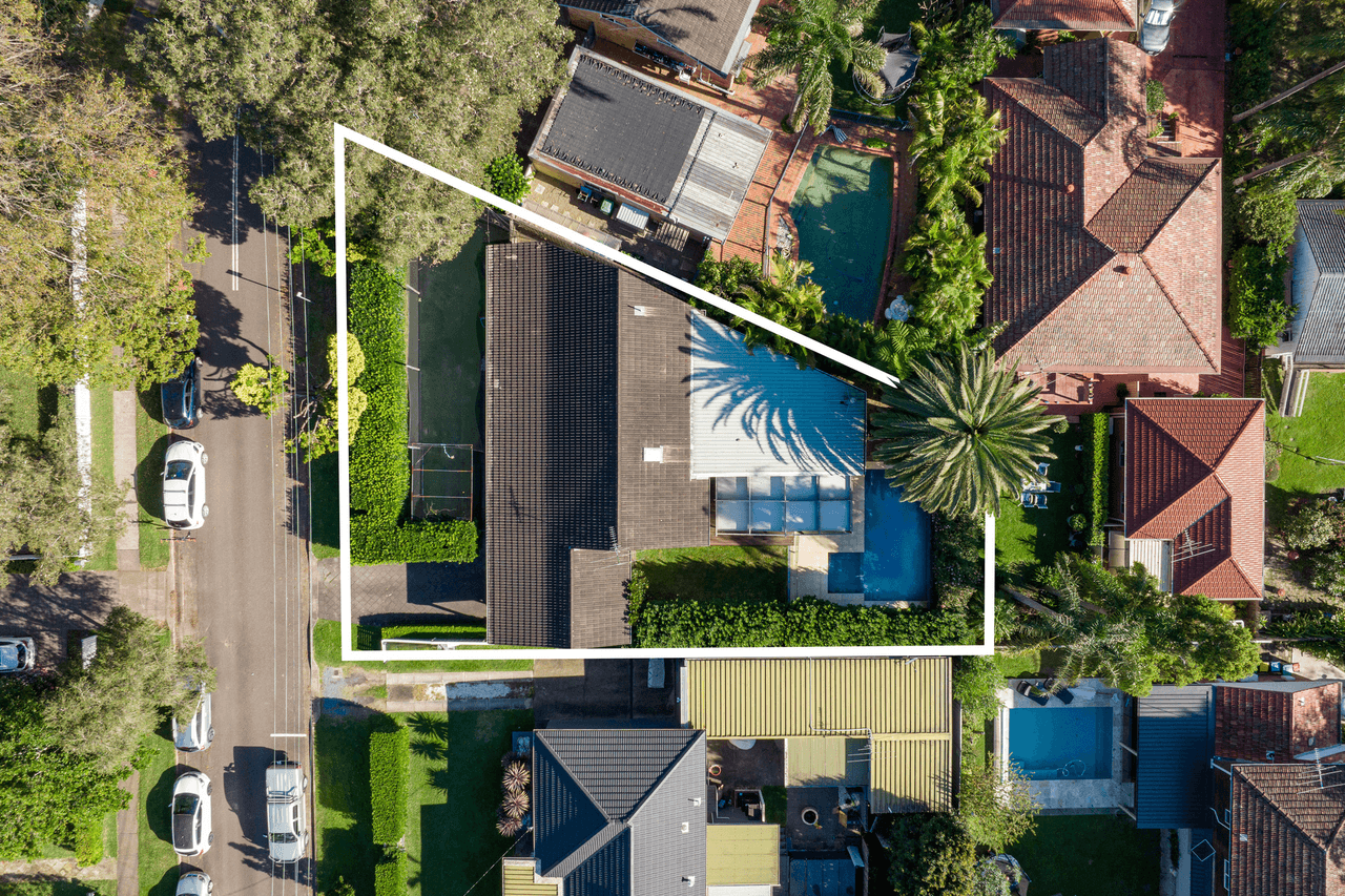 2 Walkom Avenue, Forestville, NSW 2087