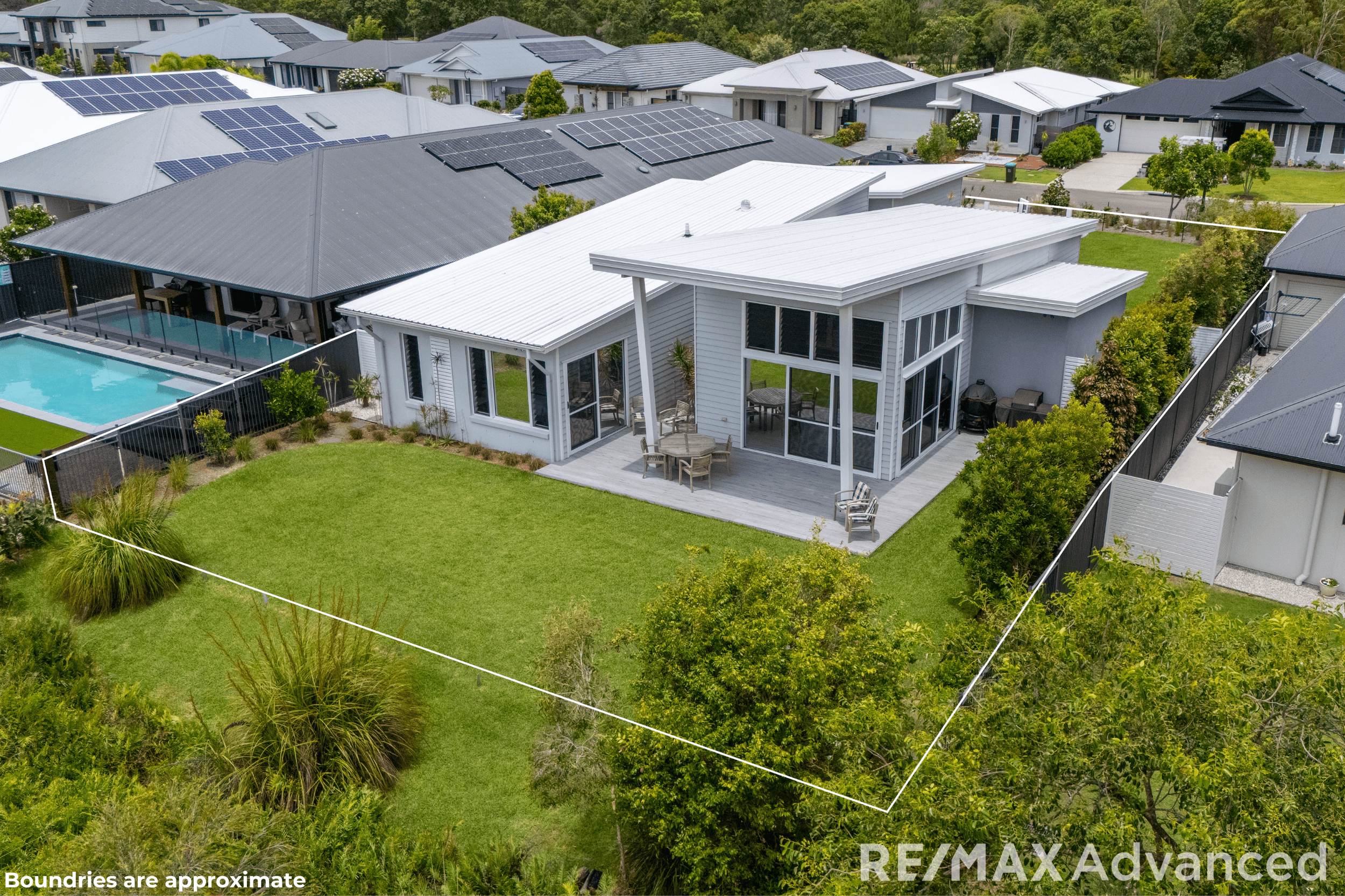 24 Serrata Close, Banksia Beach, QLD 4507