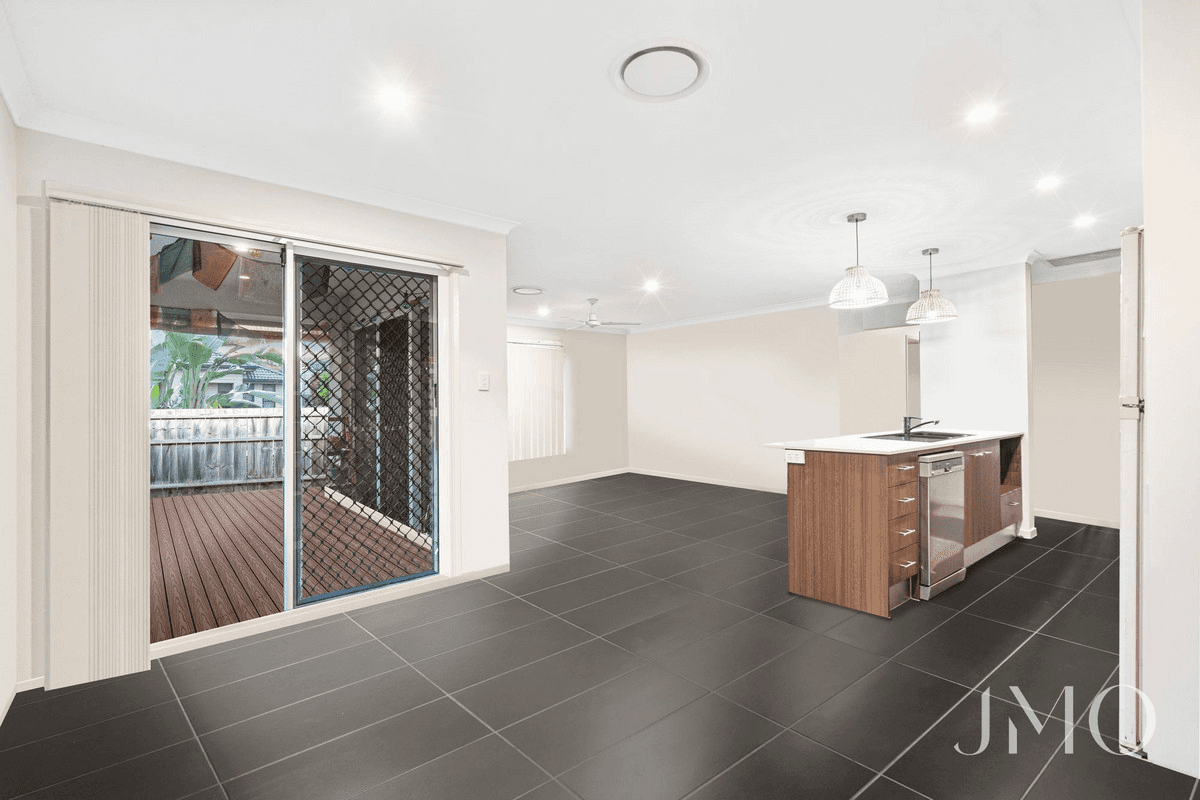 16 Ludlow Crescent, Ormeau Hills, QLD 4208