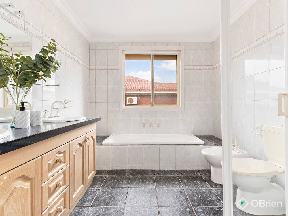 93 Wattle Valley Drive, Hillside, VIC 3037