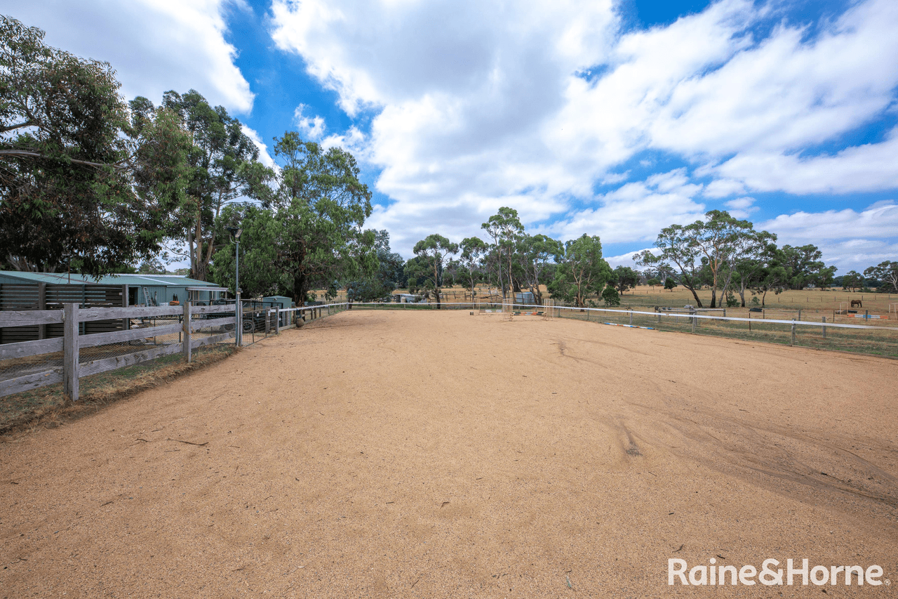 13 Taylors Court, KYNETON, VIC 3444