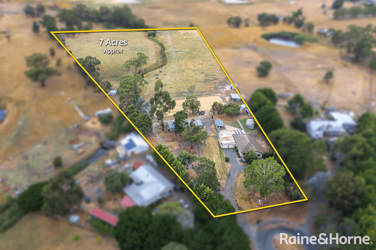 13 Taylors Court, KYNETON, VIC 3444