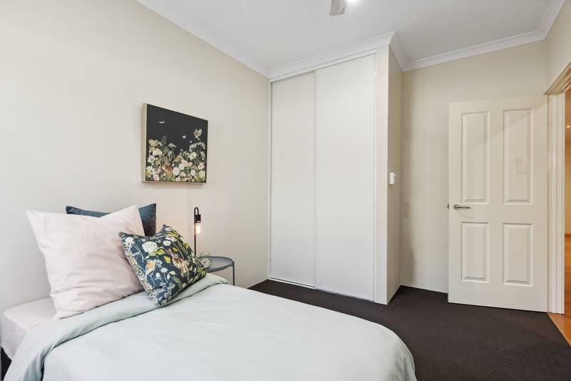 37 Edgecombe Pass, Aveley, WA 6069