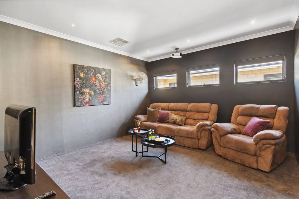 37 Edgecombe Pass, Aveley, WA 6069