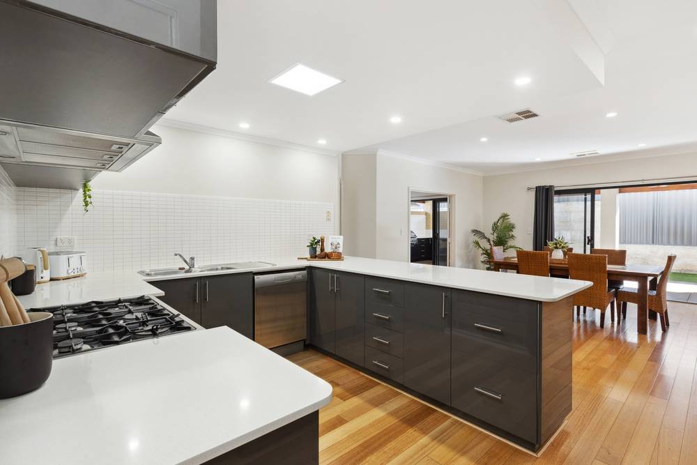 37 Edgecombe Pass, Aveley, WA 6069