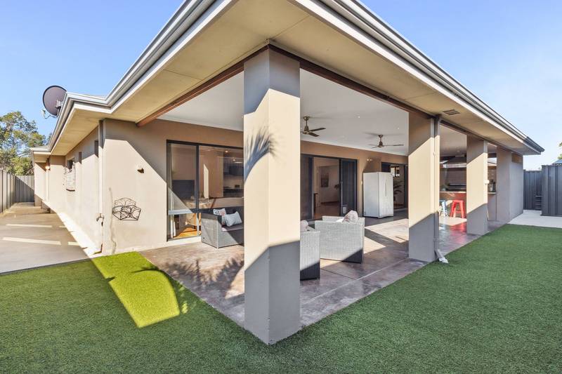 37 Edgecombe Pass, Aveley, WA 6069