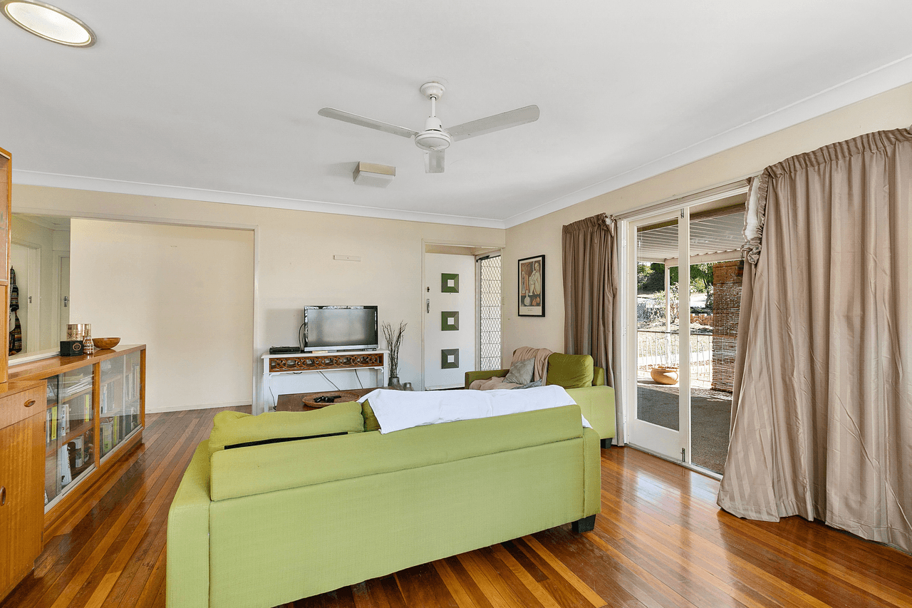 80 Brodie Street, HOLLAND PARK WEST, QLD 4121