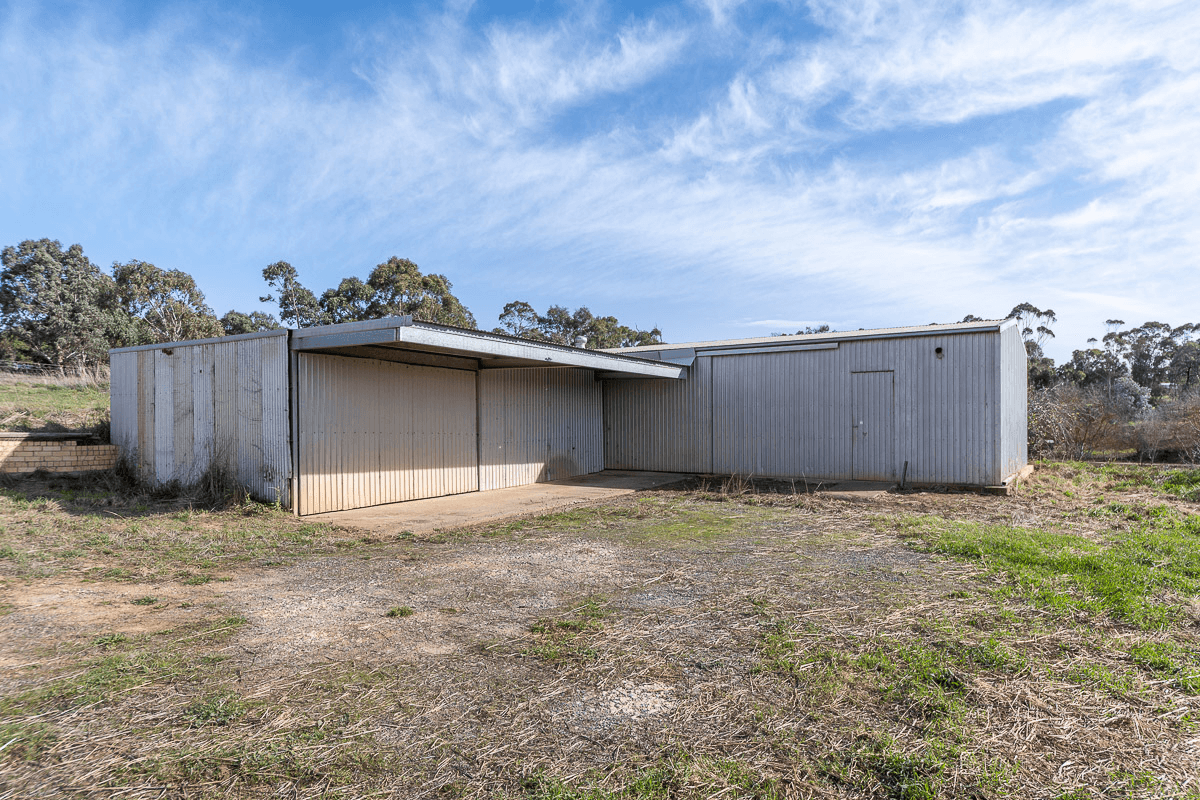 Lesley Road, NAIRNE, SA 5252