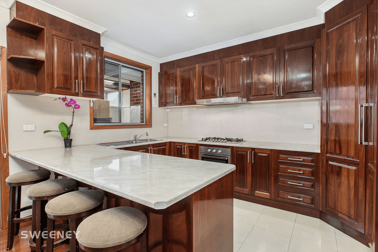 2/10 Lincoln Street, Sunshine North, VIC 3020