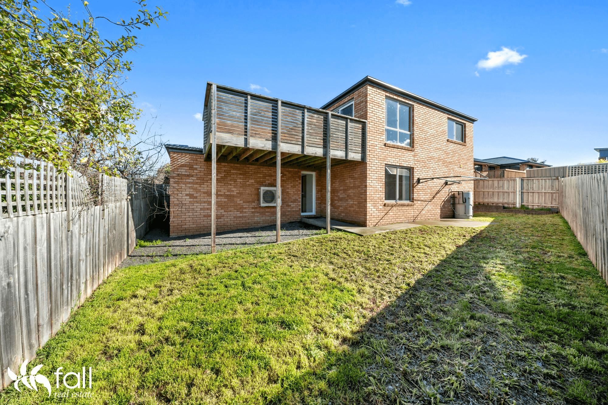 2/16 Cavenor Drive, OAKDOWNS, TAS 7019