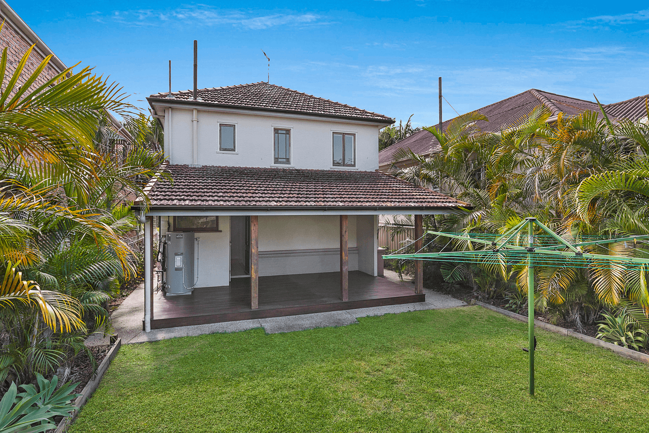 115 Wynnum Esplanade, WYNNUM, QLD 4178