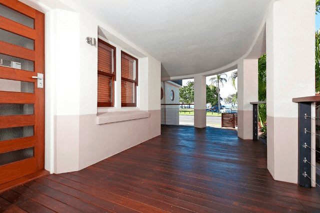 115 Wynnum Esplanade, WYNNUM, QLD 4178