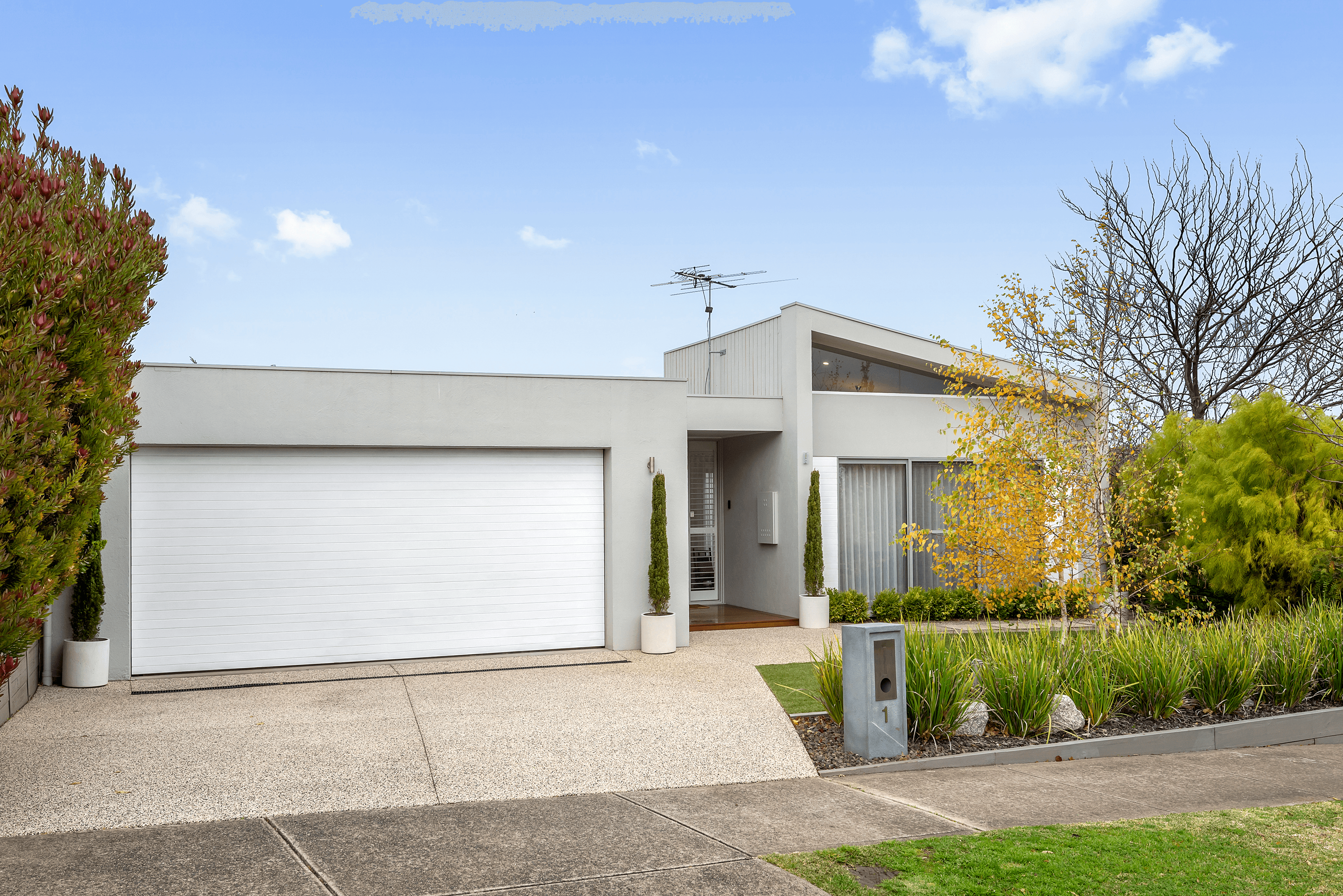 1-3 Esperence Crescent, HIGHTON, VIC 3216