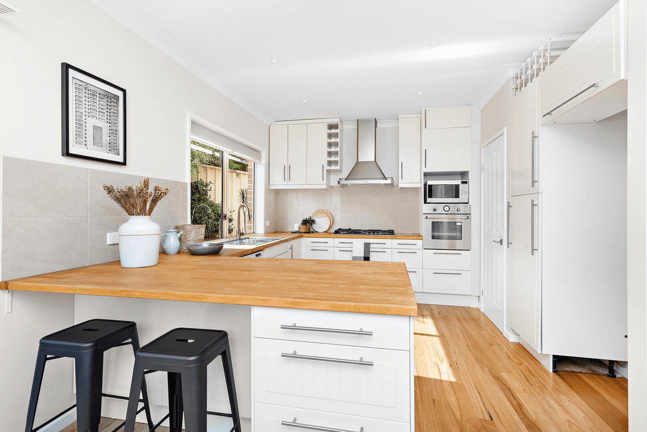 11 Glenbrook Drive, KIAMA, NSW 2533