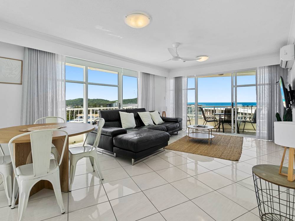 11A/2 Nineteenth Avenue, PALM BEACH, QLD 4221