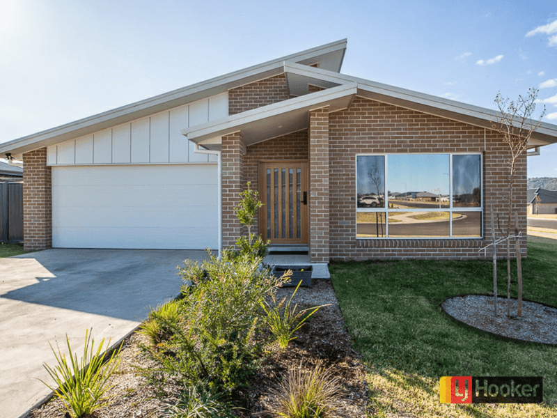 2 Kestral Street, MOORE CREEK, NSW 2340