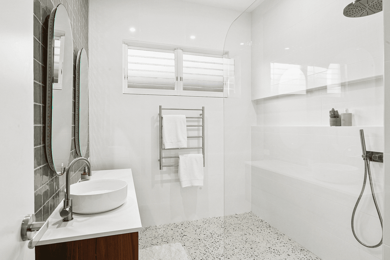 4 Lovegrove Street, Shoalhaven Heads, NSW 2535