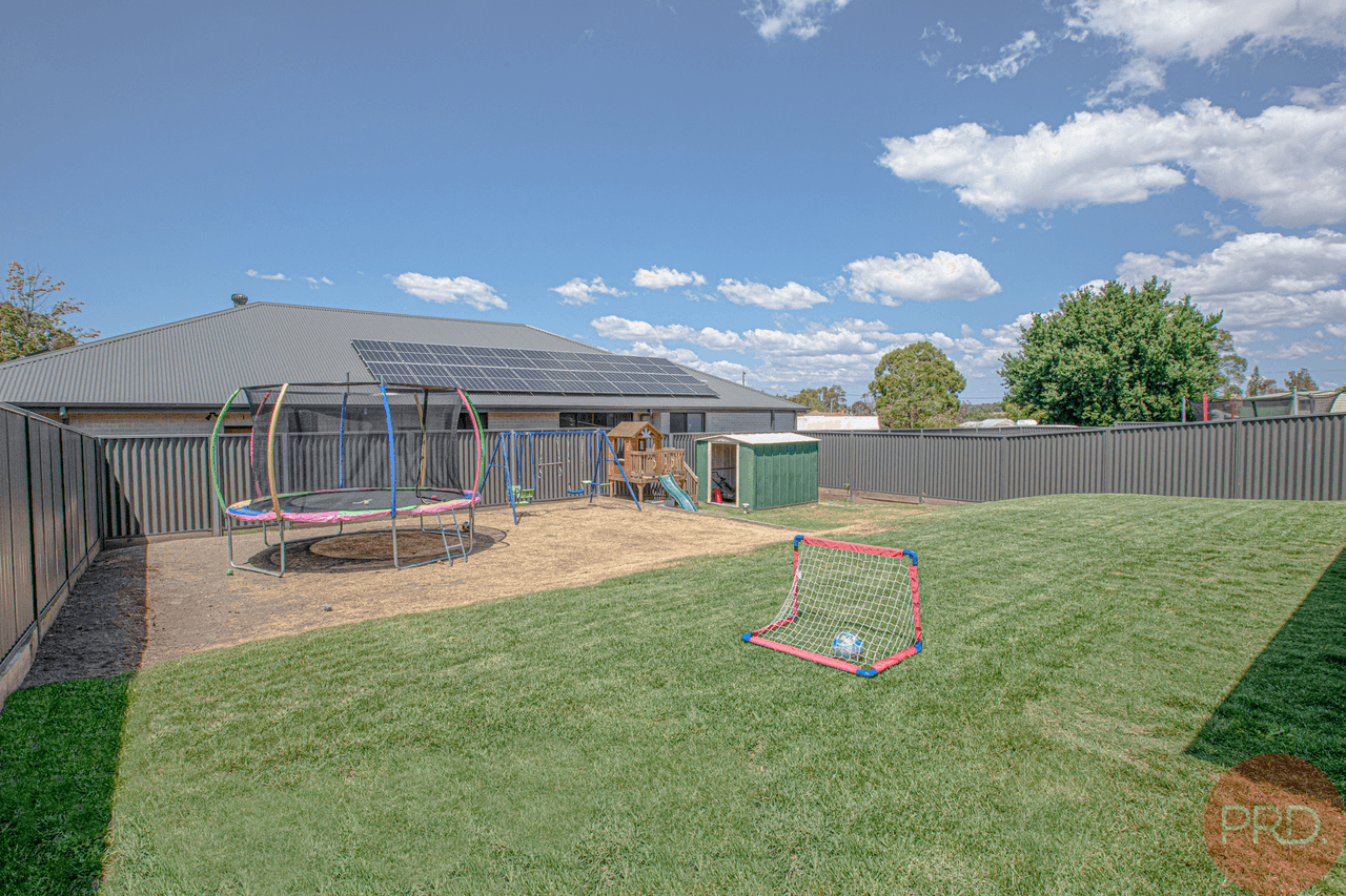 16 Windermere Road, LOCHINVAR, NSW 2321