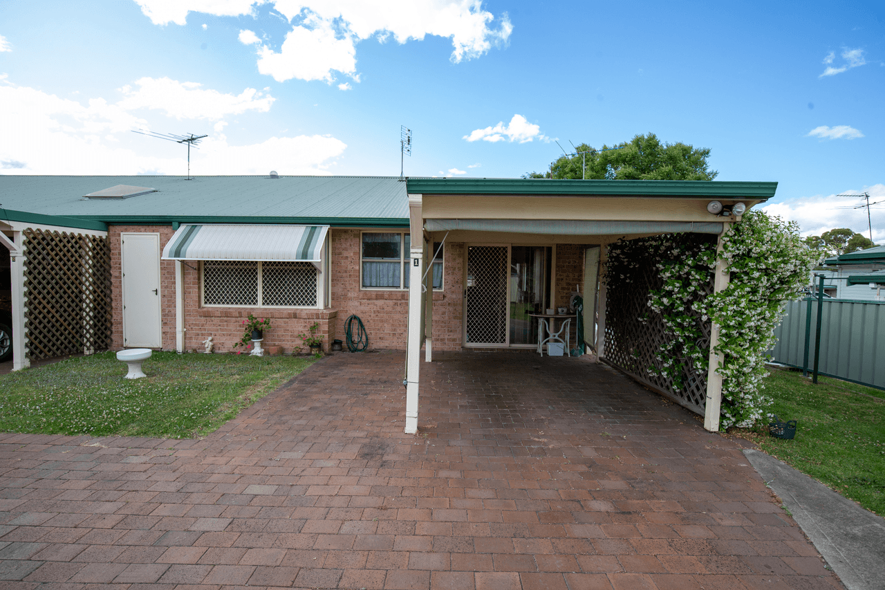 Unit 1/55-57 Granville Street, INVERELL, NSW 2360