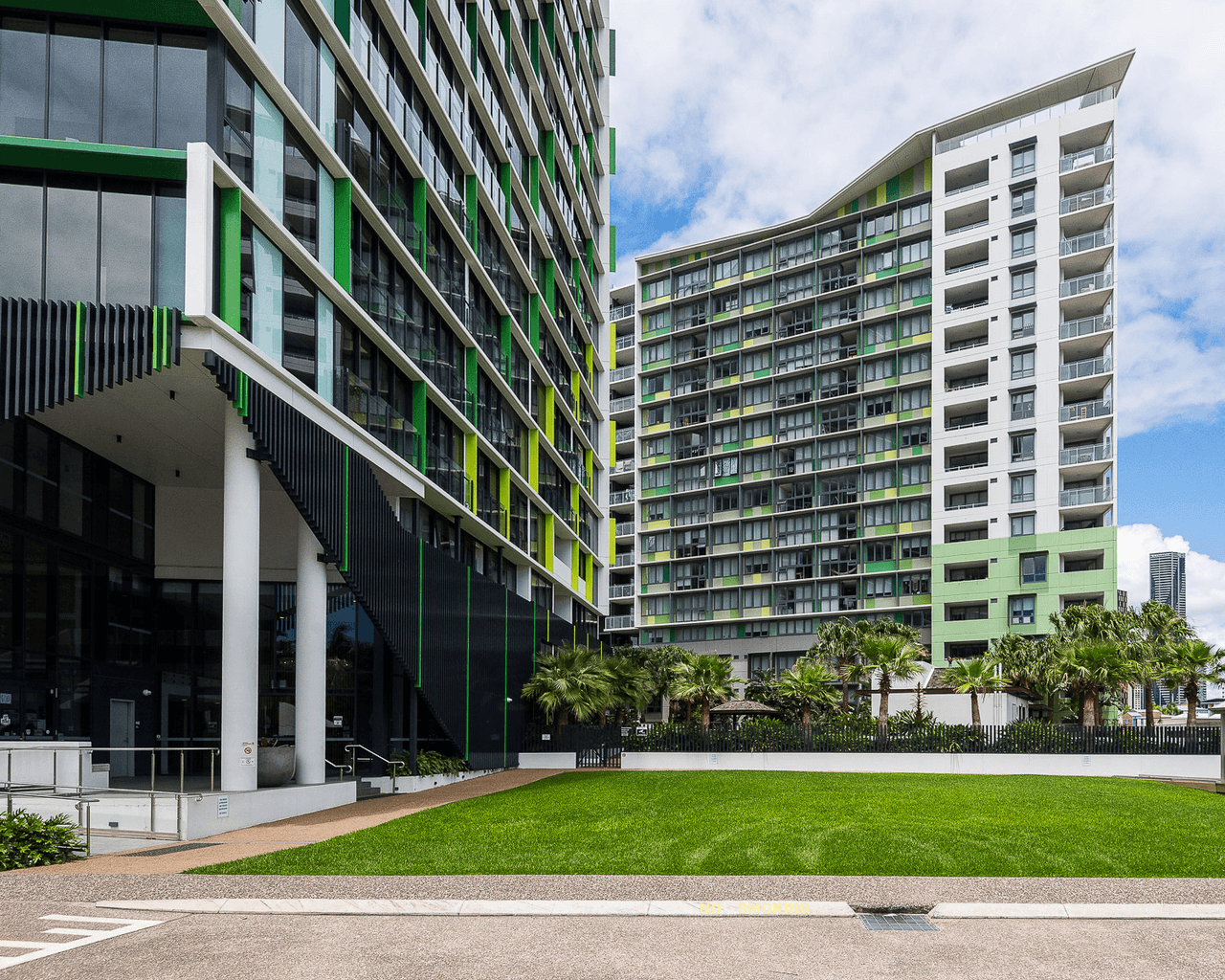 1709/10 Trinity Street, Fortitude Valley, QLD 4006