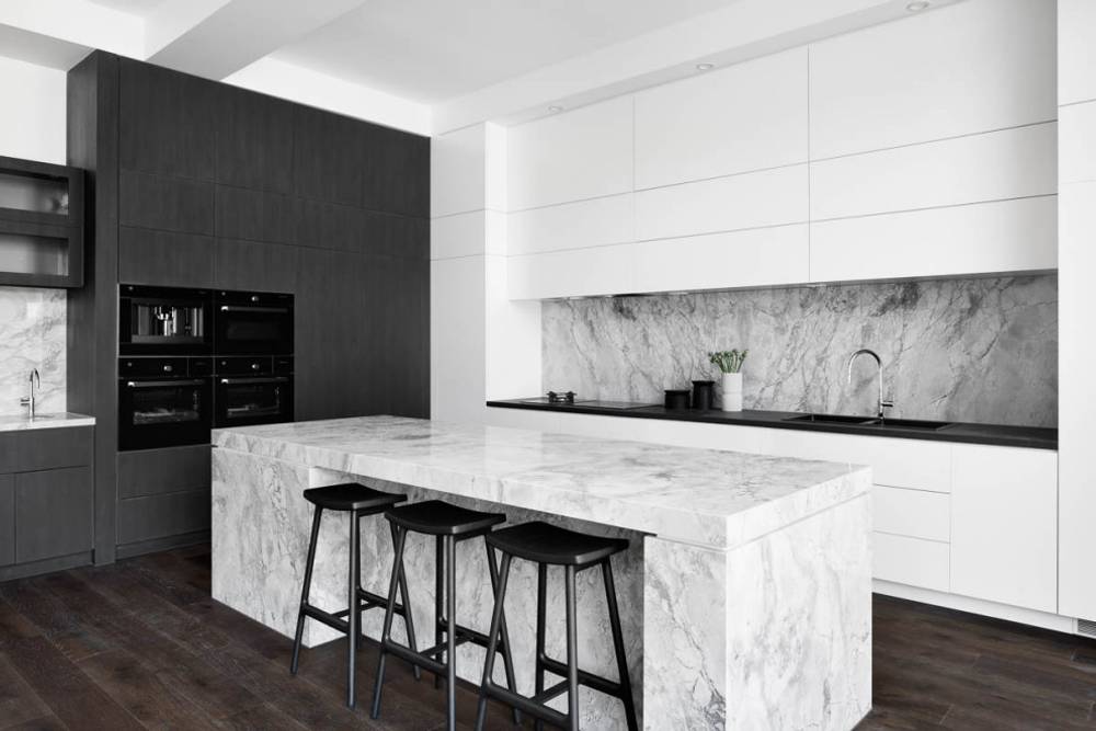 10 Maldon Crescent, DONCASTER EAST, VIC 3109