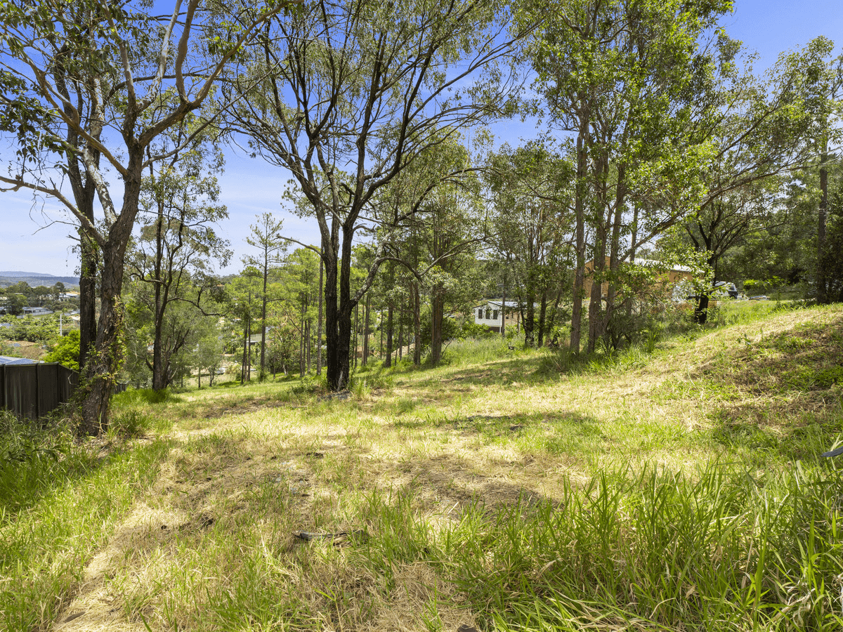 26 High Ridge Road, GAVEN, QLD 4211