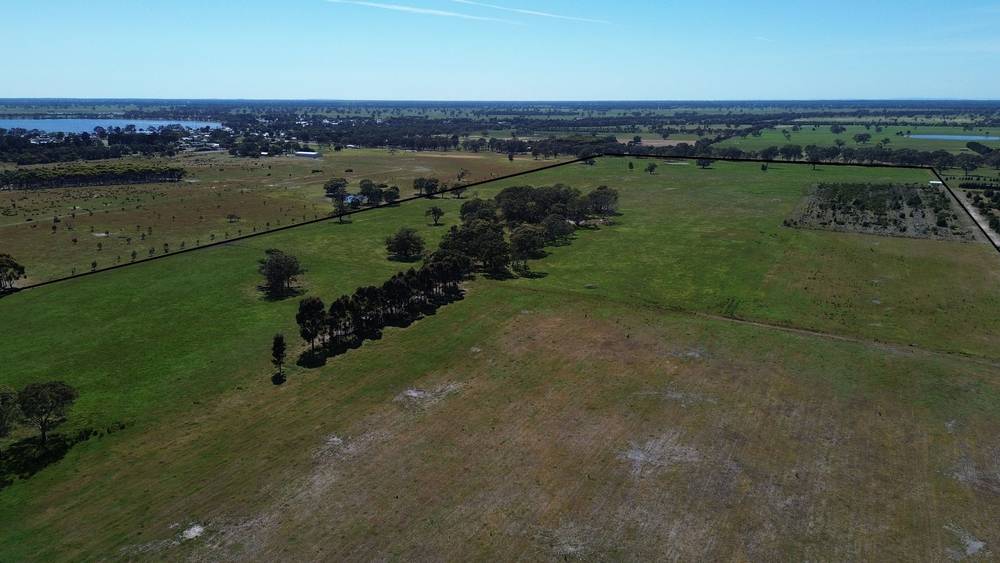 176 Powers Creek Road, EDENHOPE, VIC 3318