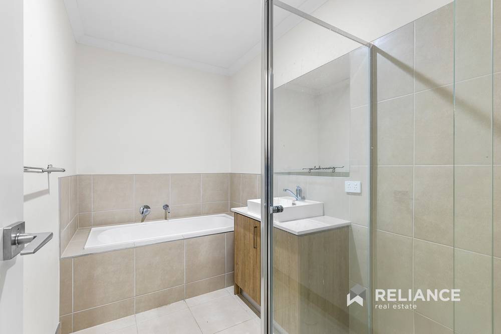11 Liberator Drive, Point Cook, VIC 3030