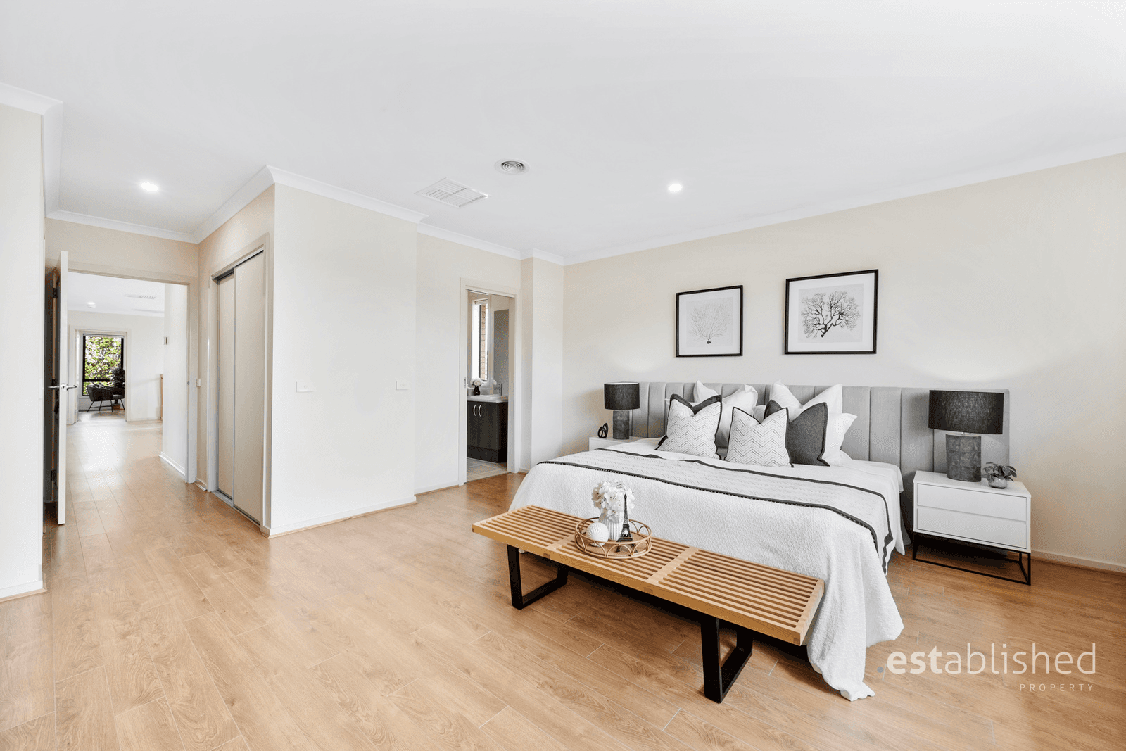 31 Maritime Circuit, SANCTUARY LAKES, VIC 3030