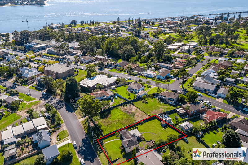 25 High Street, BATEMANS BAY, NSW 2536