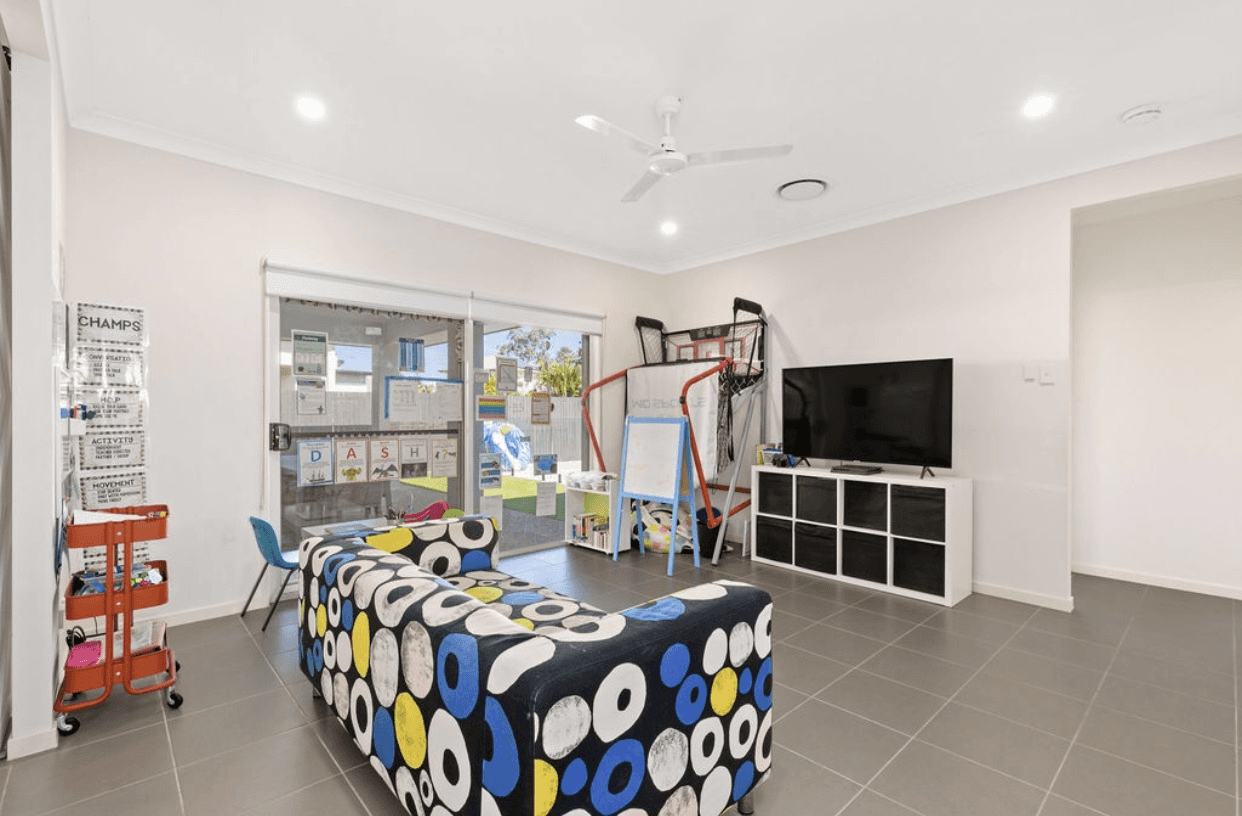 6 Bedarra Cres, Burpengary East, QLD 4505