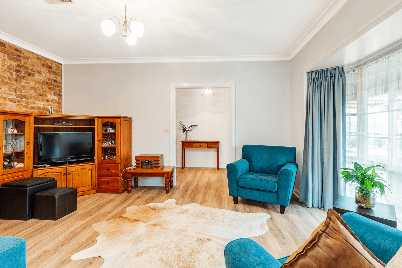 15 Dixon Street, SEAHAM, NSW 2324