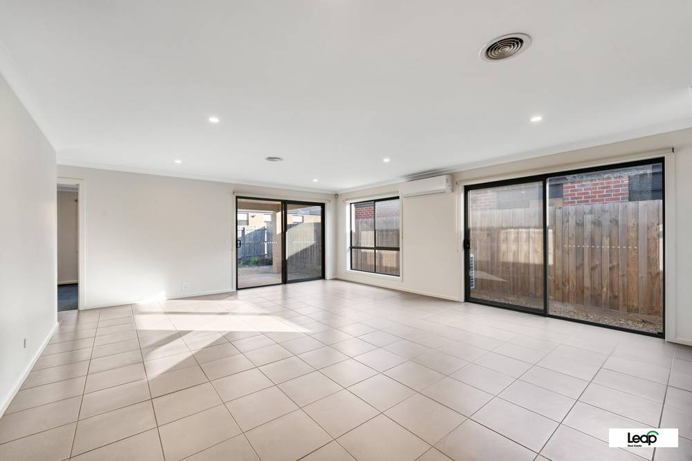 24 Charles Street, Wallan, VIC 3756