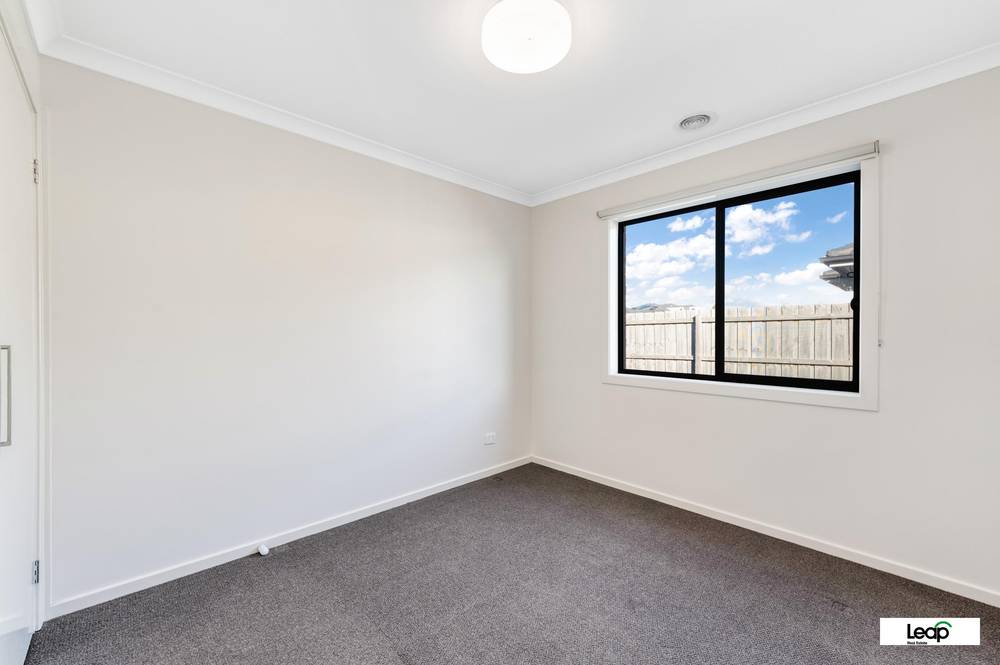 24 Charles Street, Wallan, VIC 3756