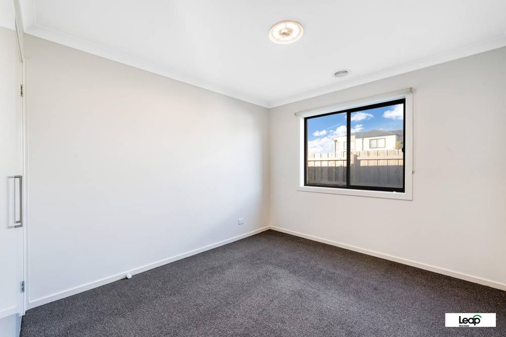 24 Charles Street, Wallan, VIC 3756
